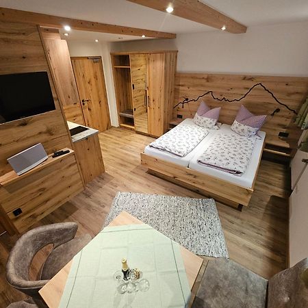 Pfingstlerlehen Apartment เชอเนา อัม เคอนิกเซ ภายนอก รูปภาพ
